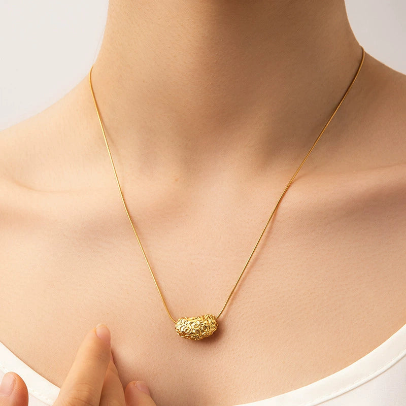 Wholesale Stainless Steel and Titanium Steel Geometric Pendant Necklace with Snake Bone Chain for Women and Men Electroplated Design