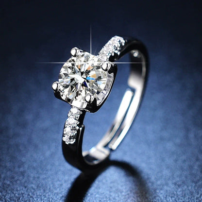 Wholesale Women'S Geometric Moissanite Ring with Diamond Treatment in White Copper